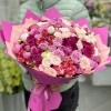Букет из 51 кустовой розы Яркие мечты MIX