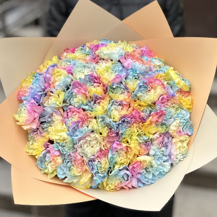 Букет из 51 радужной гвоздики