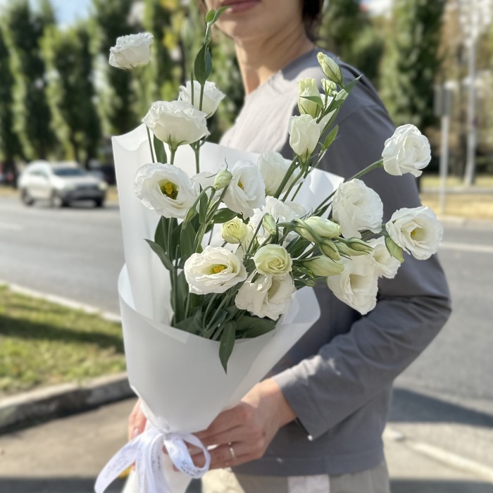 Букет из 5 белых эустом