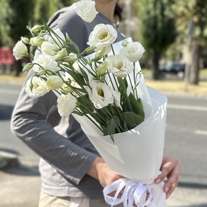 Букет из 5 белых эустом