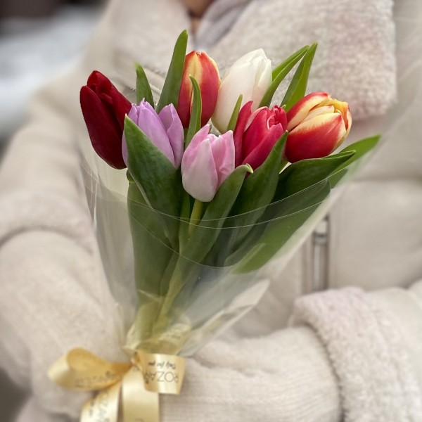 Букет из 7 тюльпанов микс