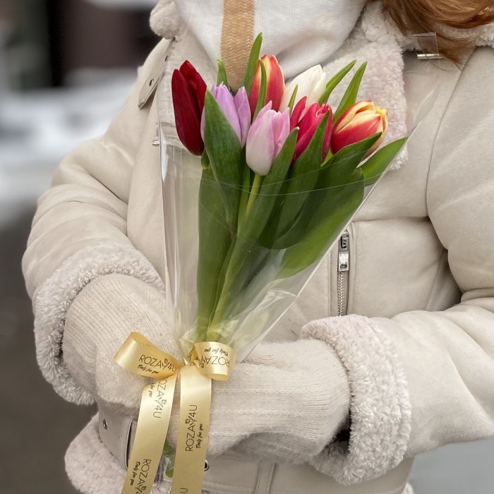 Букет из 7 тюльпанов микс