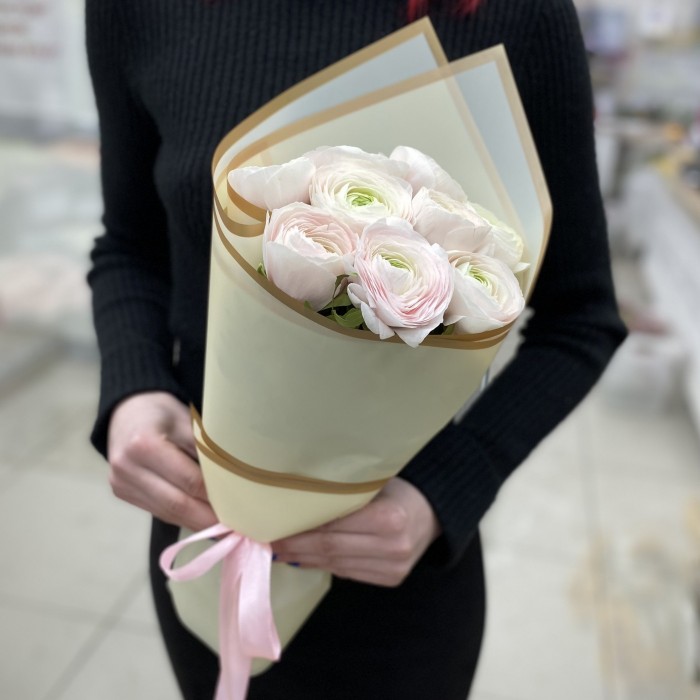 Букет из 9 ранункулюсов Ханой
