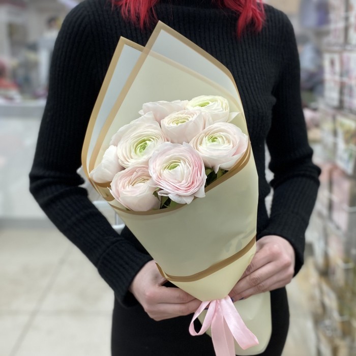 Букет из 9 ранункулюсов Ханой