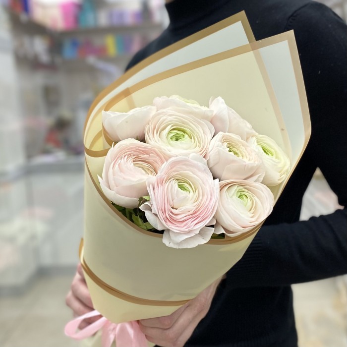 Букет из 9 ранункулюсов Ханой