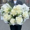 Букет из 9 крупных белых роз с эустомой