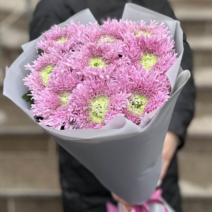 Букет из 9 розовых хризантем Этруско
