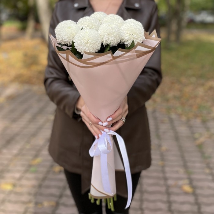 Букет из белых хризантем Помпон