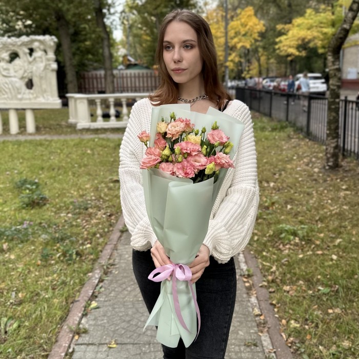 Букет из эустом Шампань