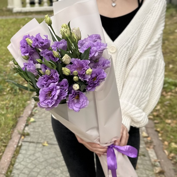 Букет из нежных лавандовых эустом