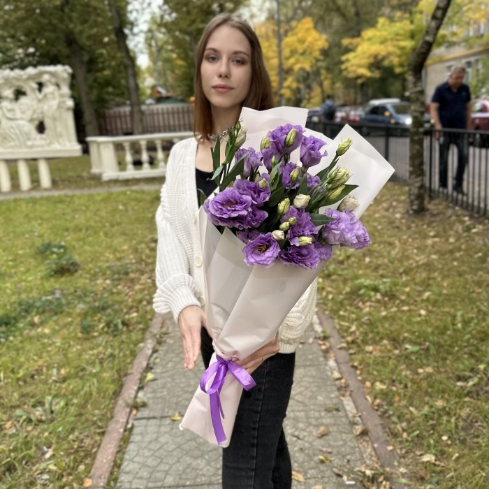 Букет из нежных лавандовых эустом