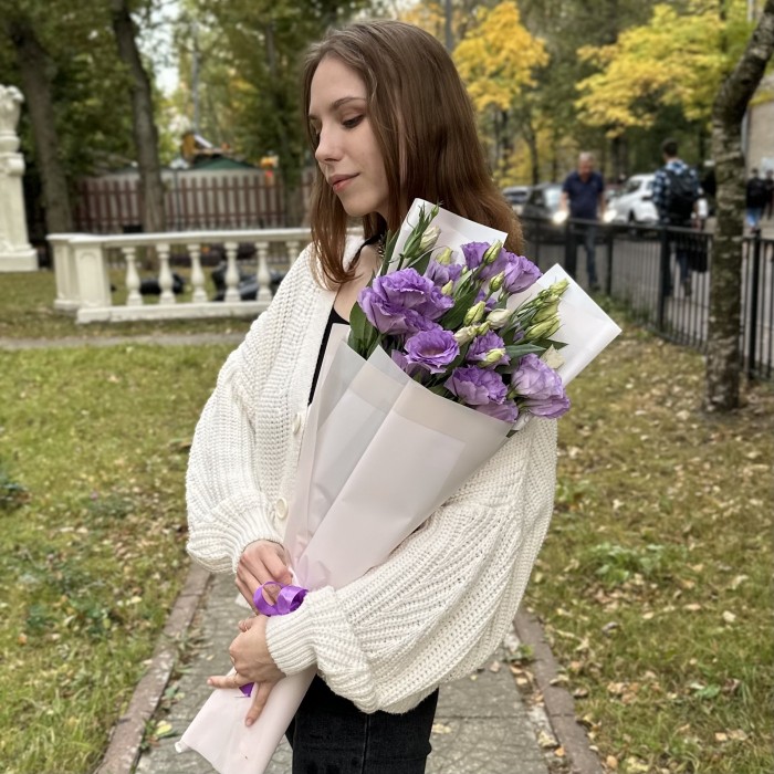 Букет из нежных лавандовых эустом