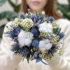 Букет невесты с хлопком и эрингиумом Лунная мелодия