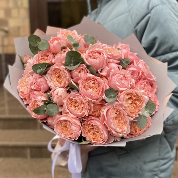 Букет пионовидных роз Джульетта