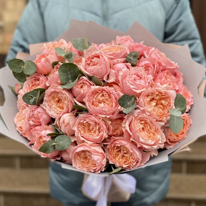 Букет пионовидных роз Джульетта