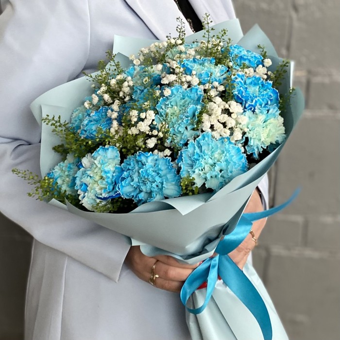 Букет с диантусами и гипсофилой Лазурный Закат