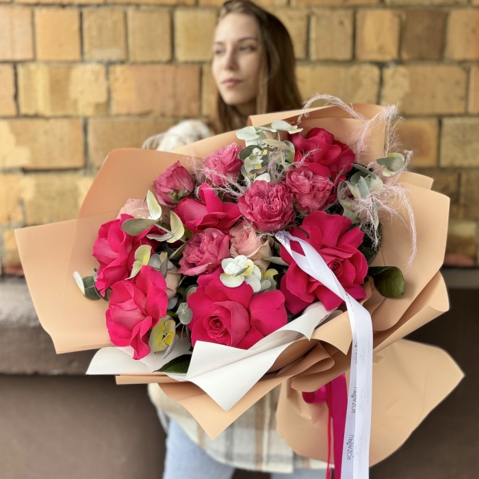 Букет с розами Малиновое небо
