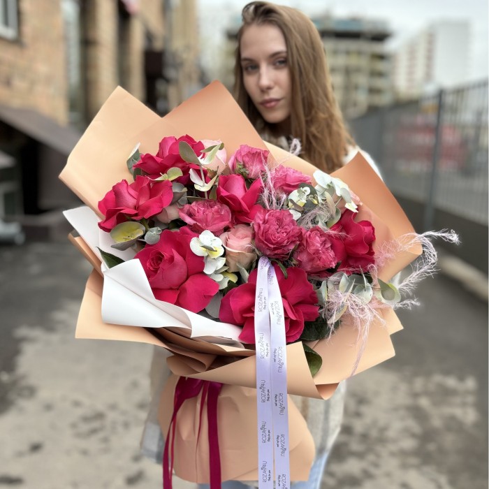 Букет с розами Малиновое небо