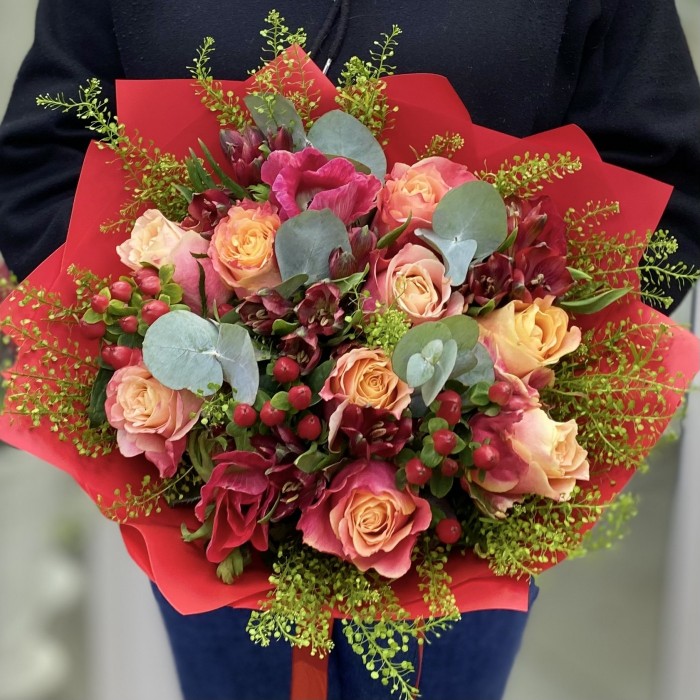 Букет  с розами Робкая Надежда