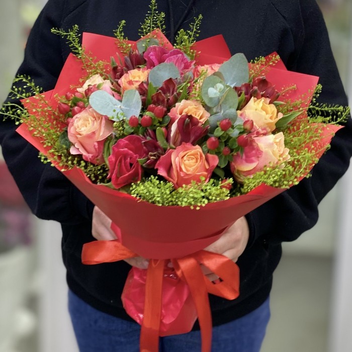 Букет  с розами Робкая Надежда