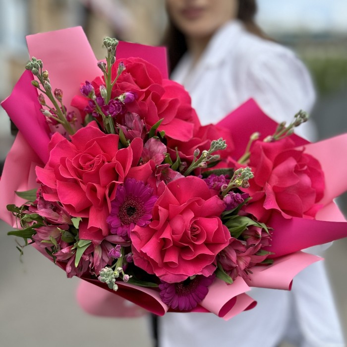 Букет с розами Сладкий Поцелуй