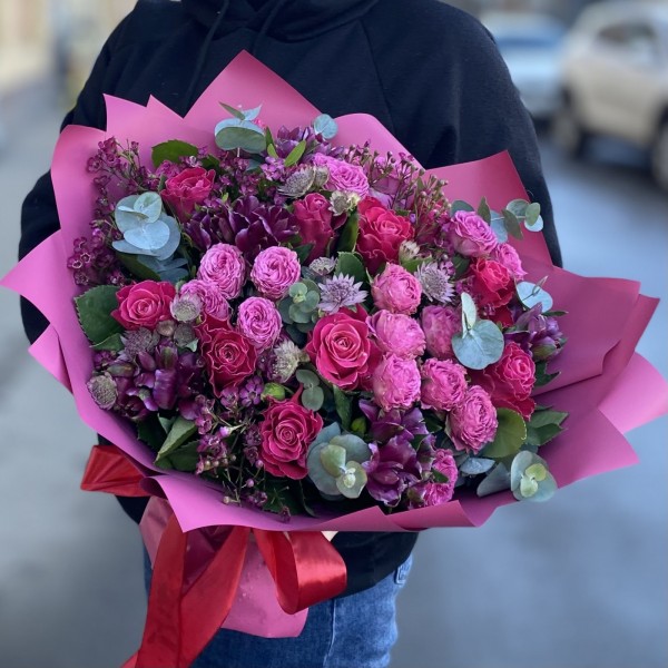 Букет с розами Стильный Сюрприз