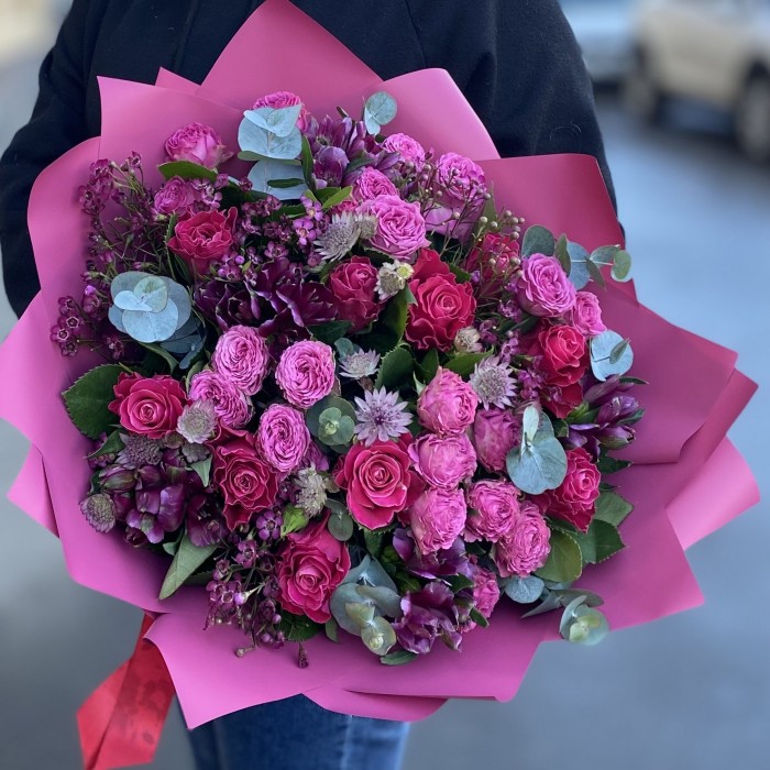 Букет с розами Стильный Сюрприз