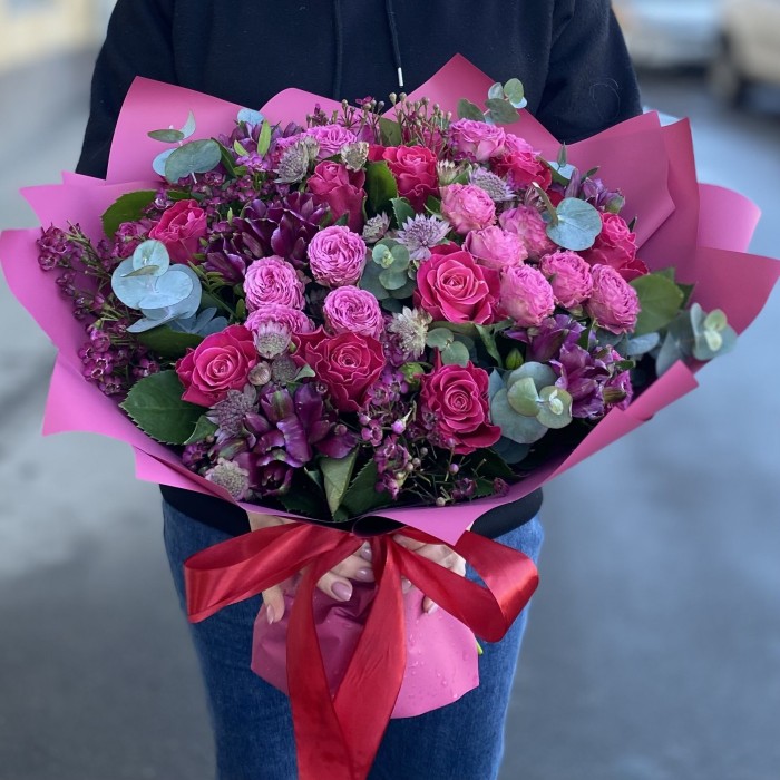 Букет с розами Стильный Сюрприз