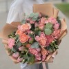 Букет с розами и альстромерией Искренняя улыбка
