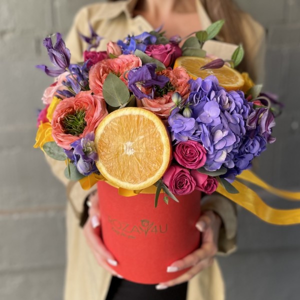 Букет в коробке Апельсиновый взрыв