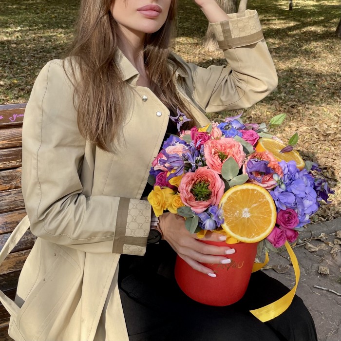 Букет в коробке Апельсиновый взрыв