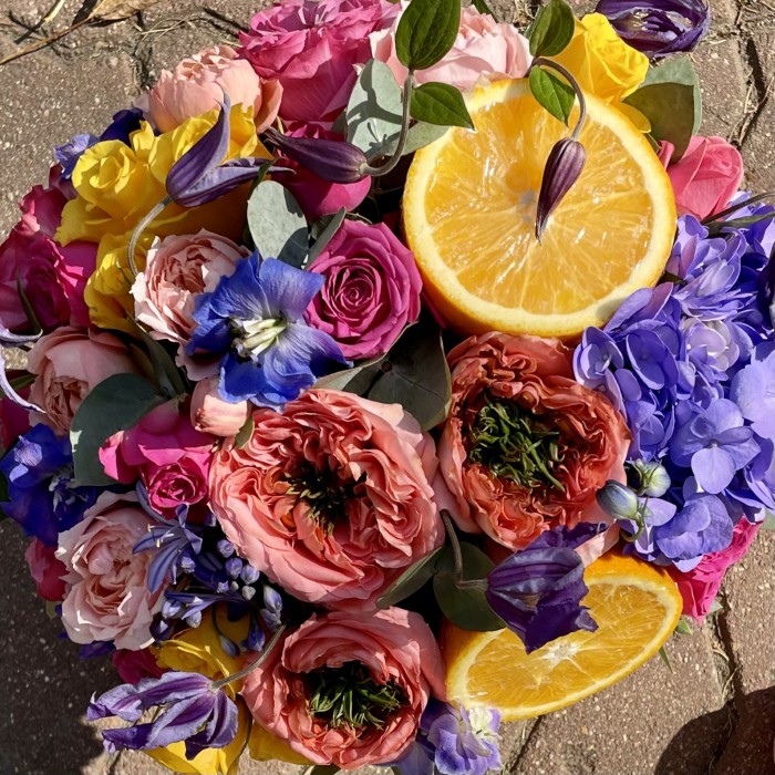 Букет в коробке Апельсиновый взрыв