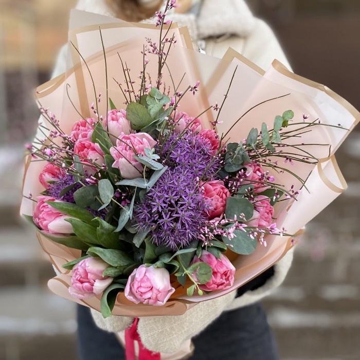 Букет с тюльпанами Весеннее настроение