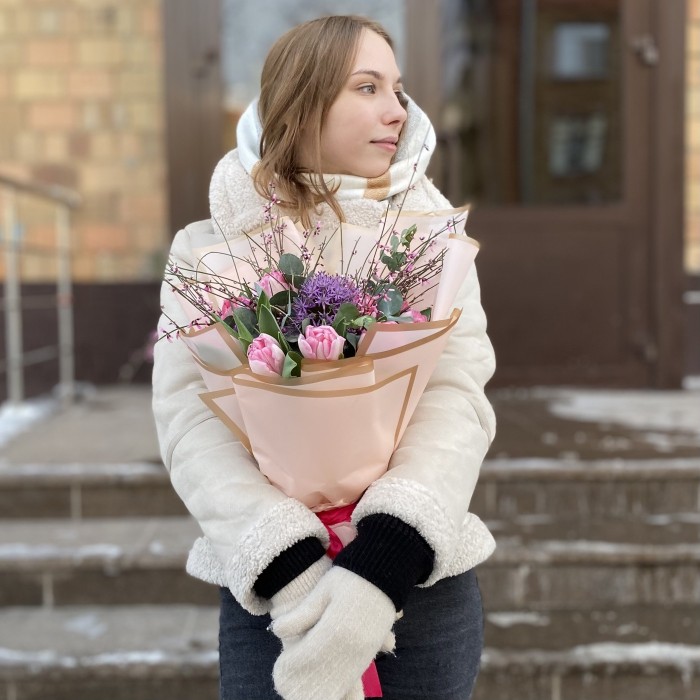 Букет с тюльпанами Весеннее настроение
