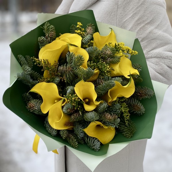 Букет с  желтыми каллами и нобилисом