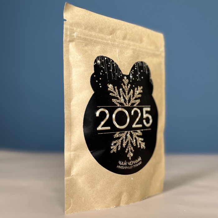 Чай чёрный, имбирный пряник Золотой год