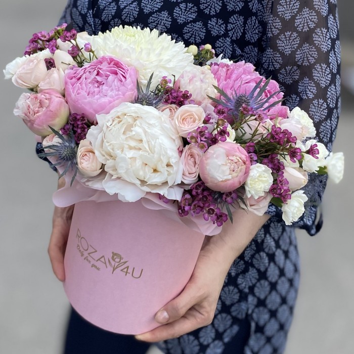 Цветы в коробке Эйфория