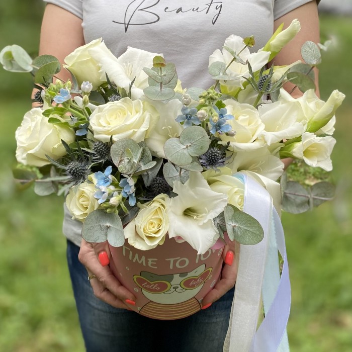 Цветы в коробке Комплимент