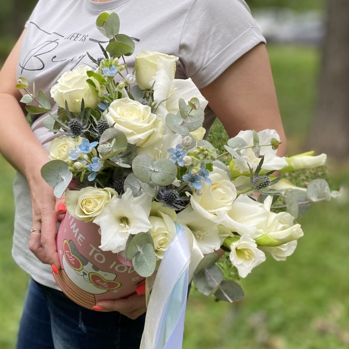 Цветы в коробке Комплимент