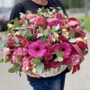 Цветы в корзине Малиновый MIX