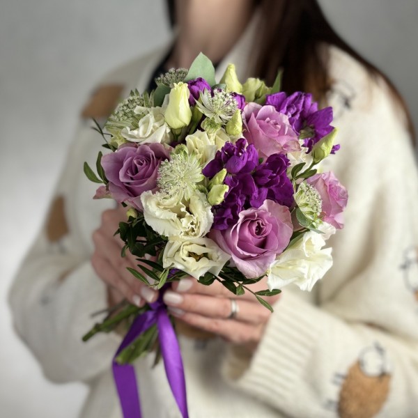 Дублер букета невесты с розами и маттиолой Кружево