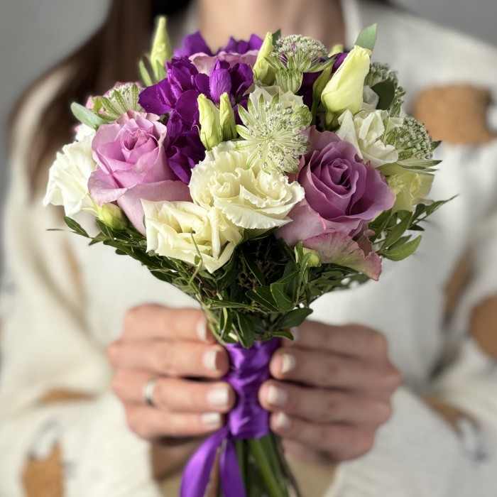 Дублер букета невесты с розами и маттиолой Кружево