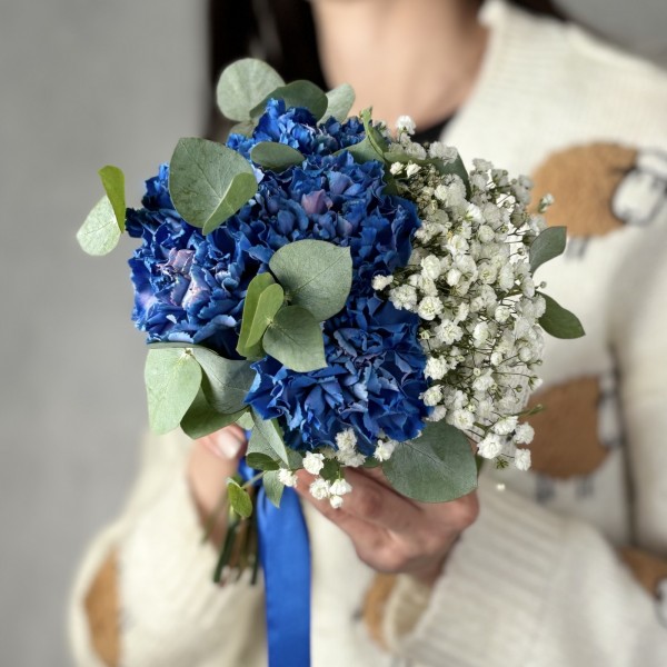 Дублер свадебного букета с синими гвоздиками
