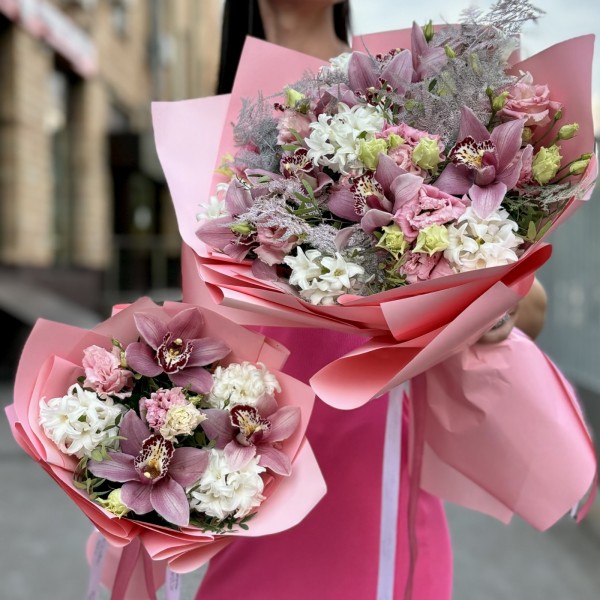 Дуо-букеты для мамы и дочки с розовыми орхидеями