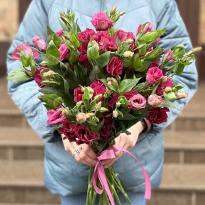 Эустома красная