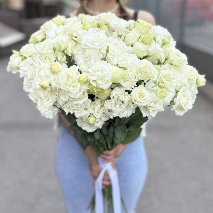 Эустома махровая белая