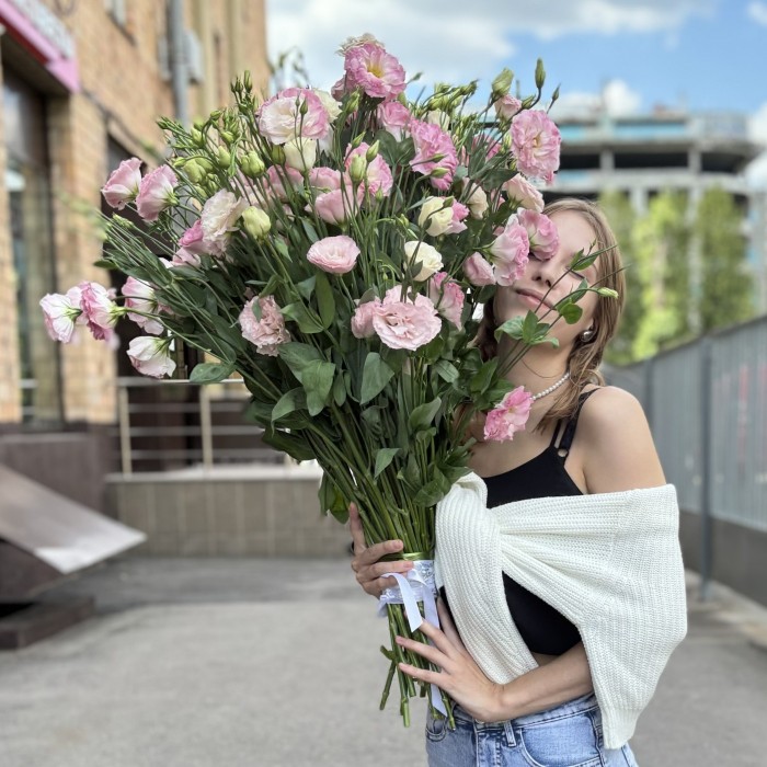 Эустома махровая розовая