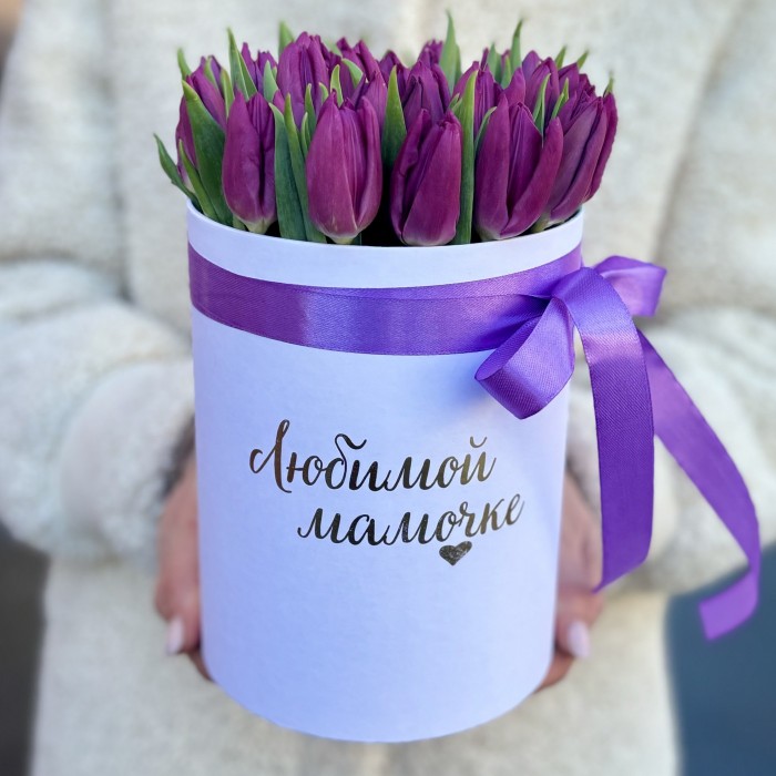 Фиолетовый тюльпан в коробке Любимой Мамочке