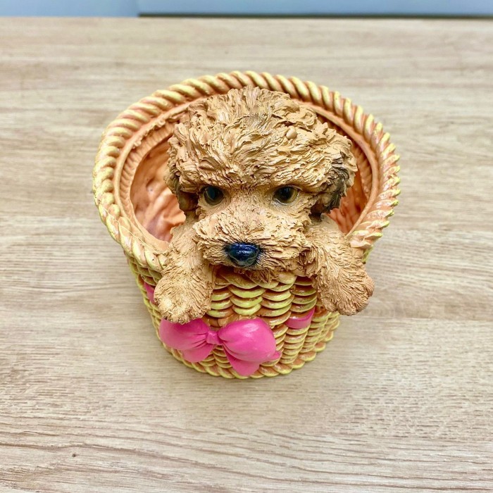 Кашпо пёсик в плетёной корзине