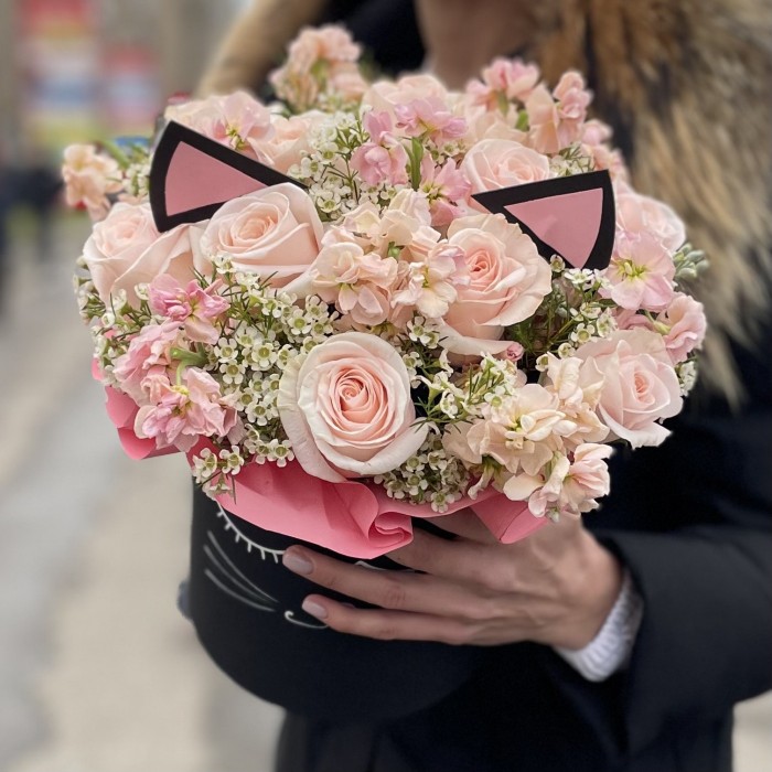 Композиция из роз Котик